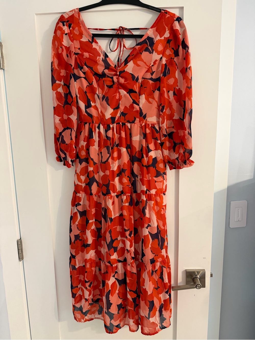 Sincerely Jules Floral V-Neck Tiered Midi Dress in Red and Pink Size Small